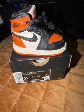Jordan Toddler High-Top Sneakers in Orange, Black & White
